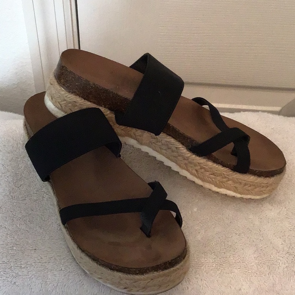 Madden Girl Platform Sanders